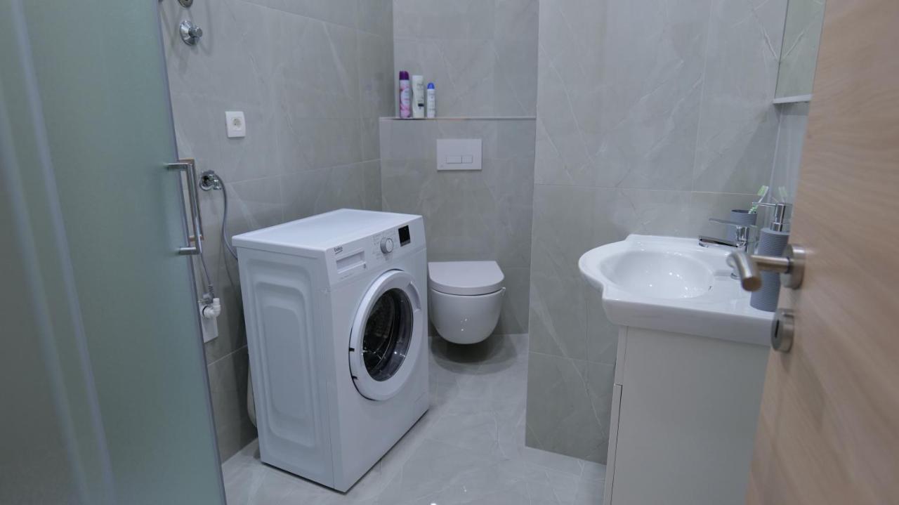 Apartmani Miki Split Exteriör bild